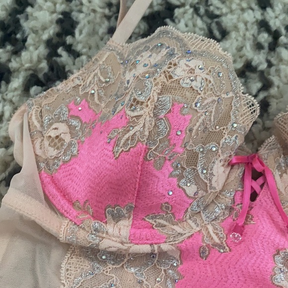 Brand New With Tags Lingerie from Victorias Secret - Picture 5 of 13